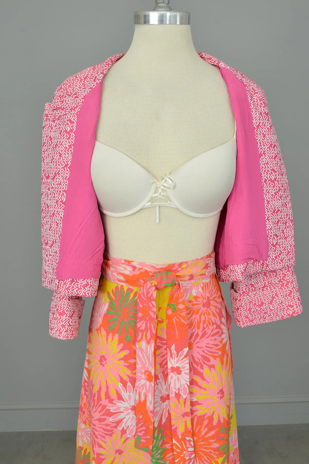 1960s 70s Adele Simpson Pink White Retro Cropped Blazer