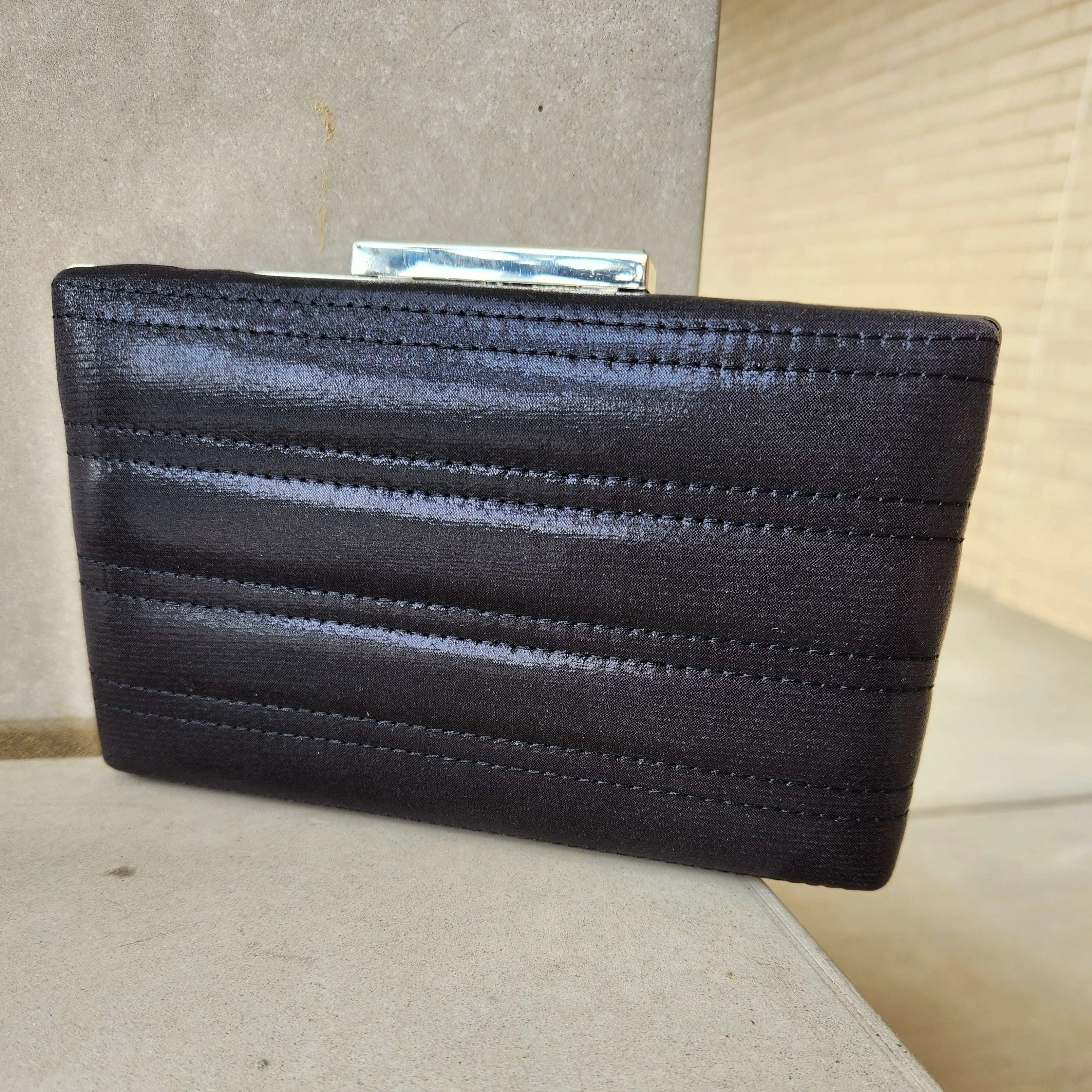 42 Gold - 7008 Clutch Black