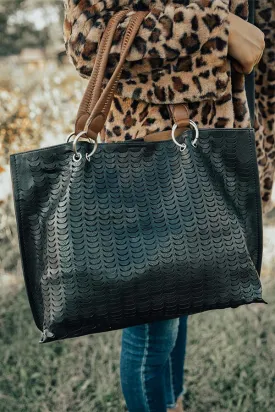 Alpine Adventure Tote In Black